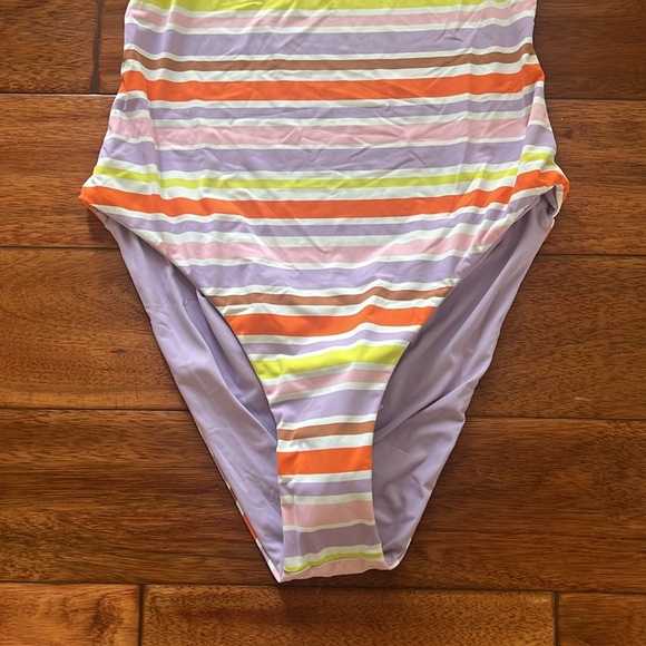 NWT Roxy Surf.Kind.Kate. Reversible One-Piece Swimsuit Size XXL - Picture 6 of 10